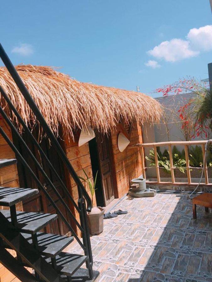 Homestay Nha Muoi Куинён Экстерьер фото
